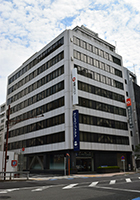 岡三ビジネス&テクノロジー証券のあるビルの画像